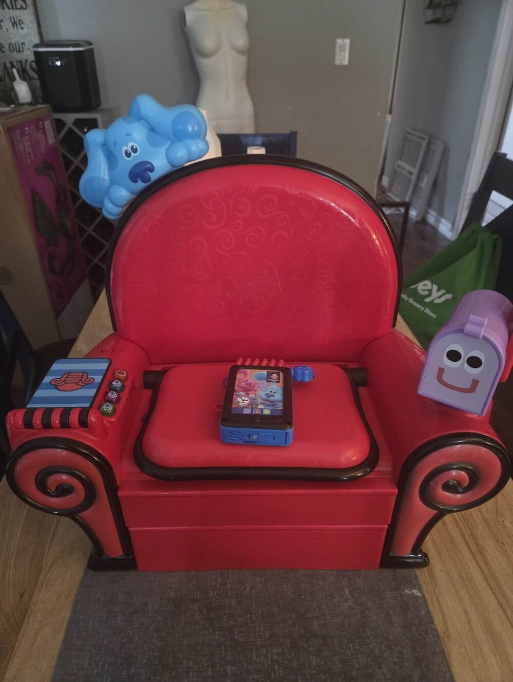 LeapFrog Blues Clues and You! Play and Learn Thinking Chair Talking Electronic